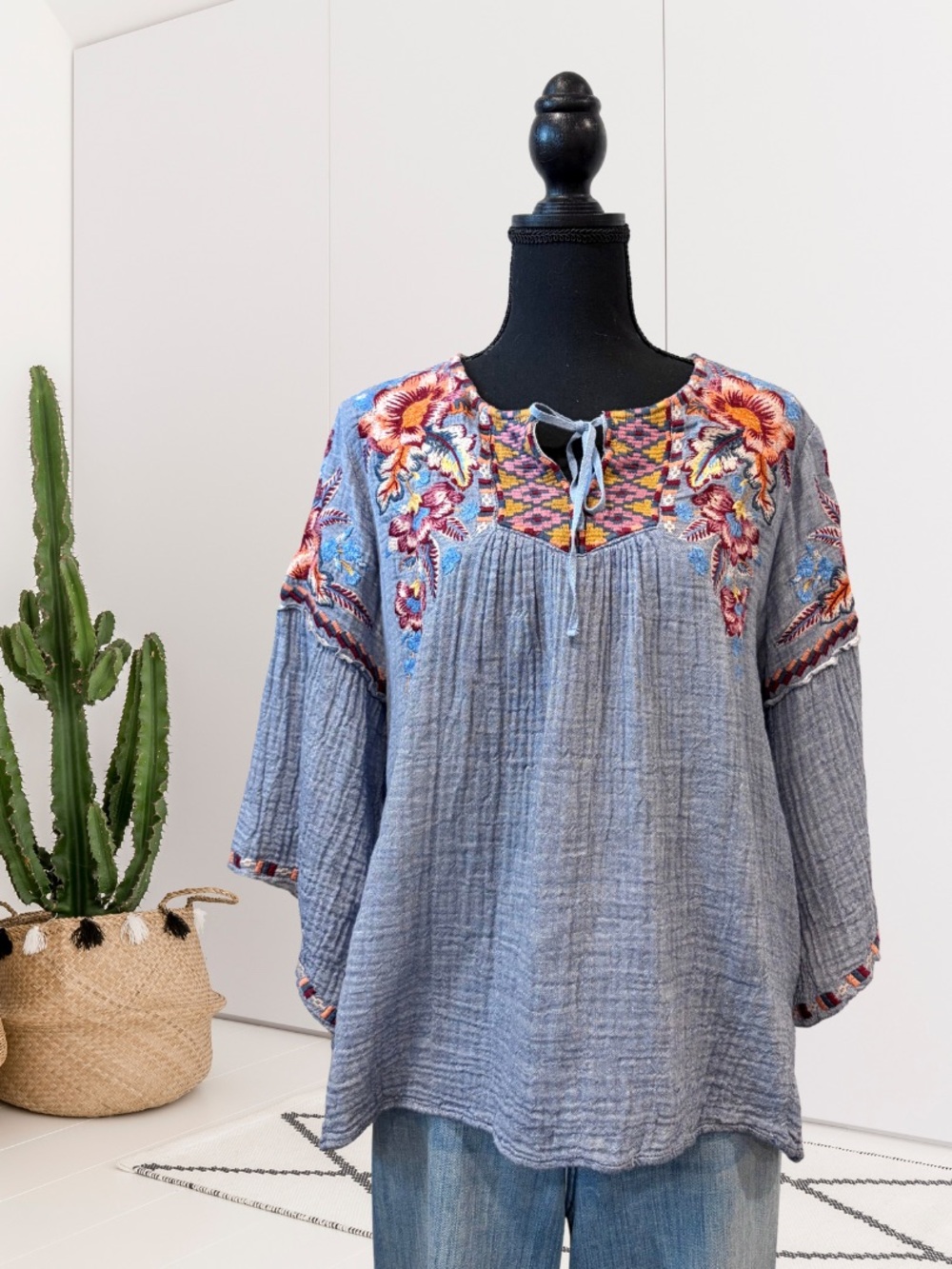 Johnny Was Workshop Calia Floral Embroidered Gauze 3/4 Sleeve Top